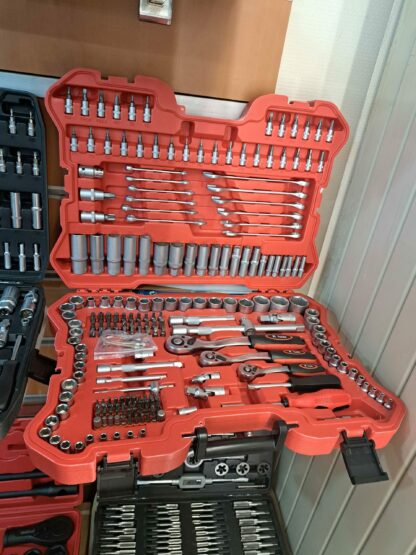 Caisse 215pcs